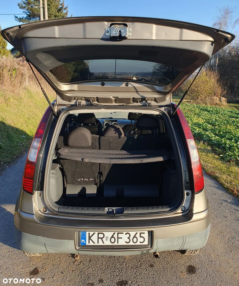Mitsubishi Colt - 3