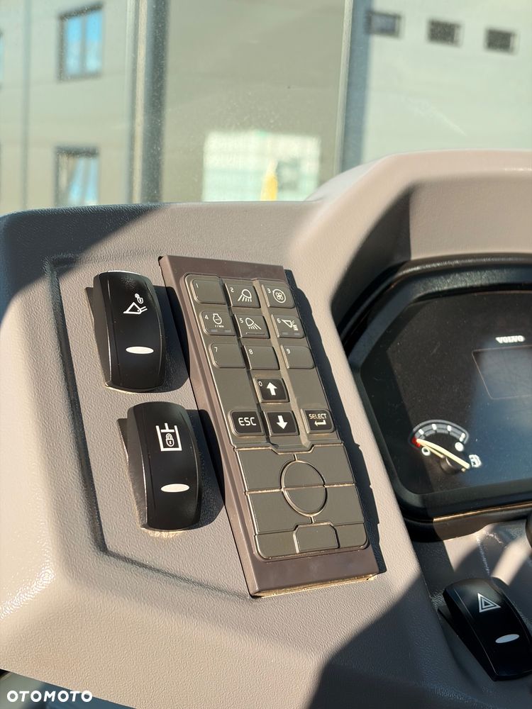 Volvo L30G - 18