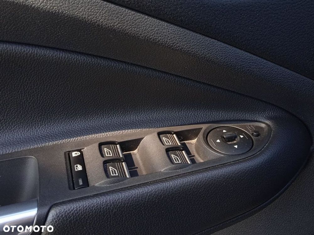 Ford Kuga 1.5 EcoBoost 2x4 Titanium - 31