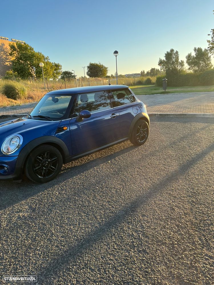 MINI 3 Portas One D - 3