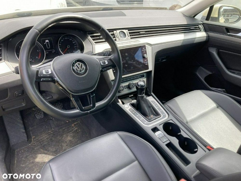 Volkswagen Passat 2.0 TDI BMT Comfortline - 5