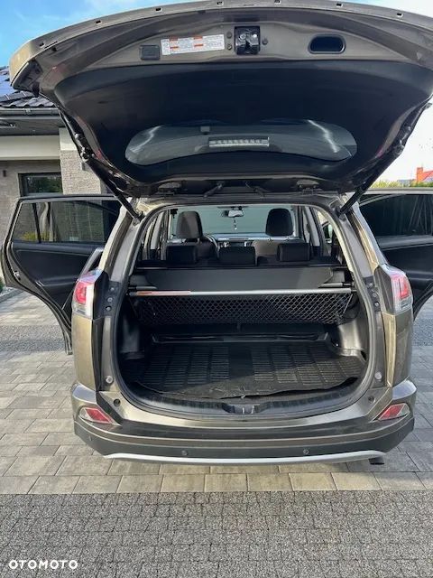 Toyota RAV4 - 7