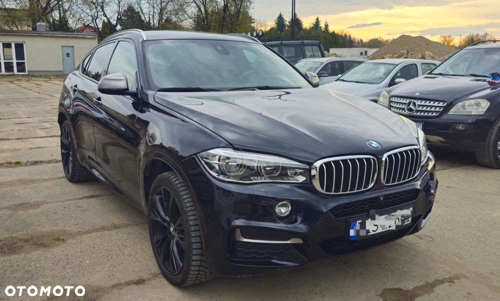 BMW X6 xDriveM50d - 12