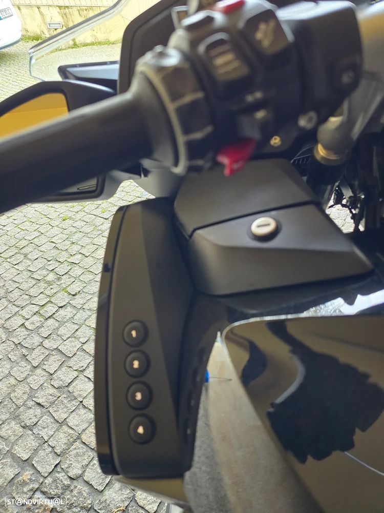 BMW R 1250 RT RT Triple Black - 12