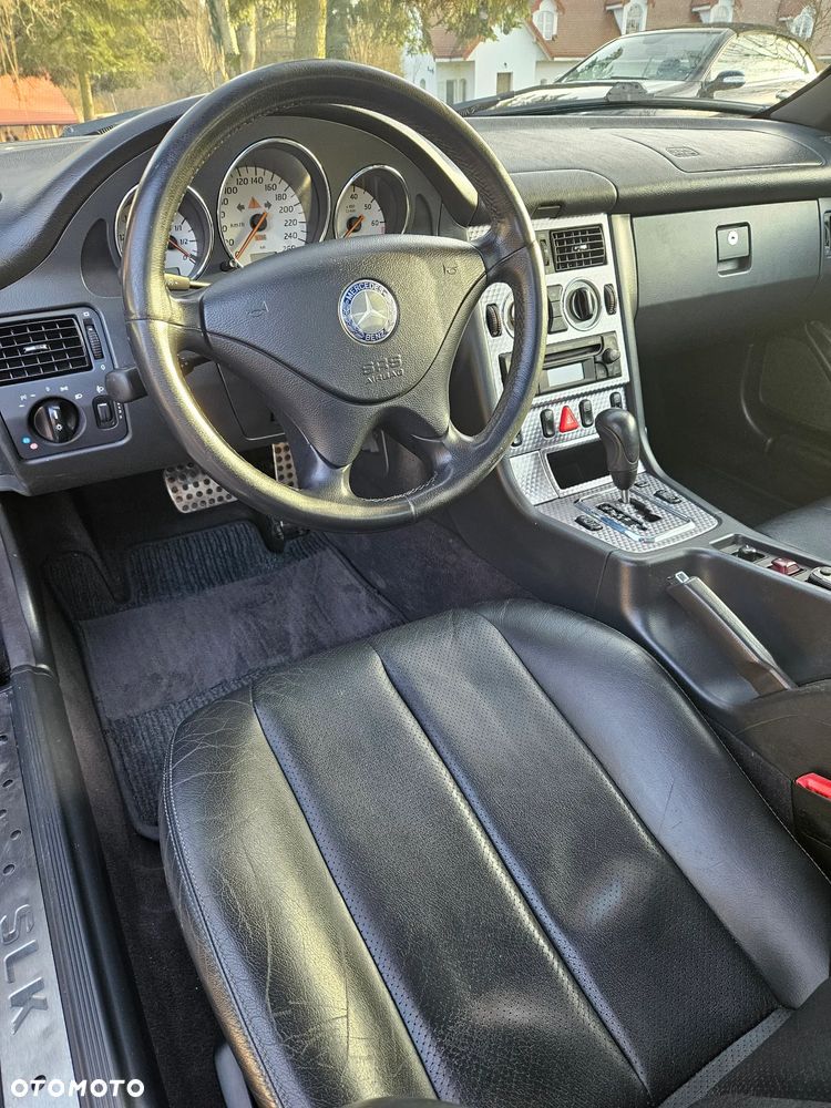 Mercedes-Benz SLK - 12