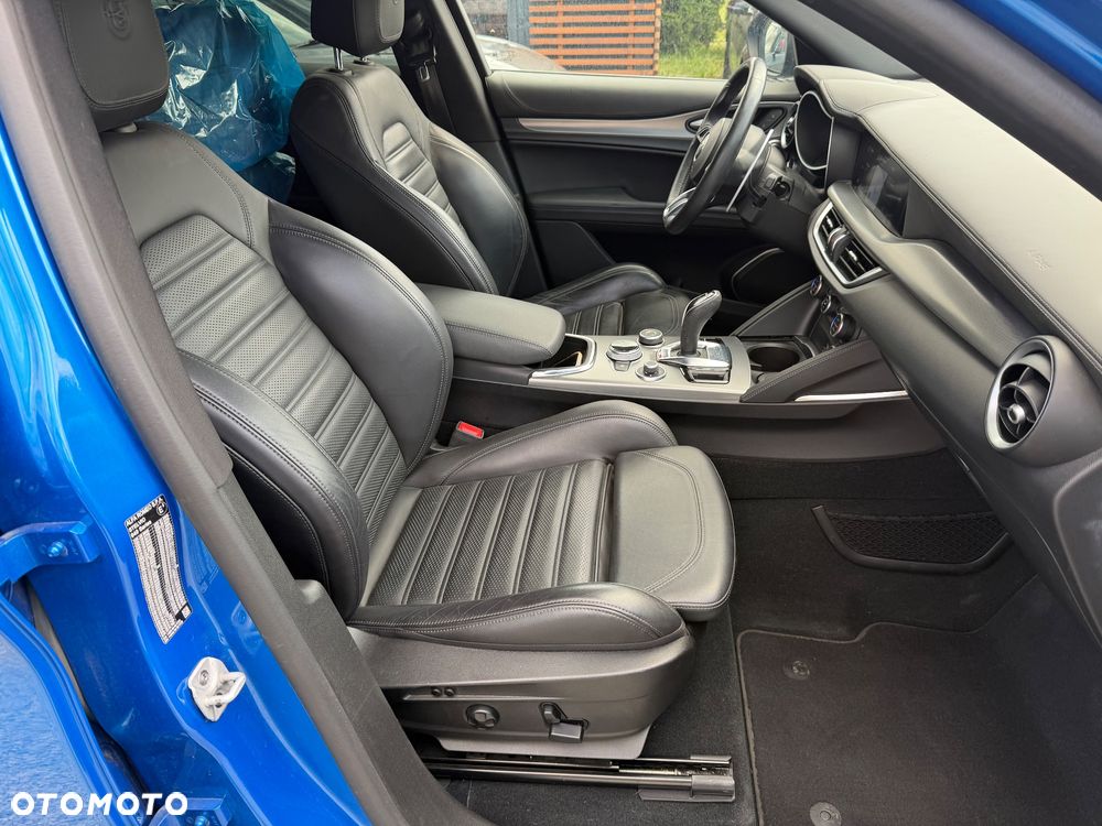 Alfa Romeo Stelvio 2.0 Turbo Veloce Q4 - 32