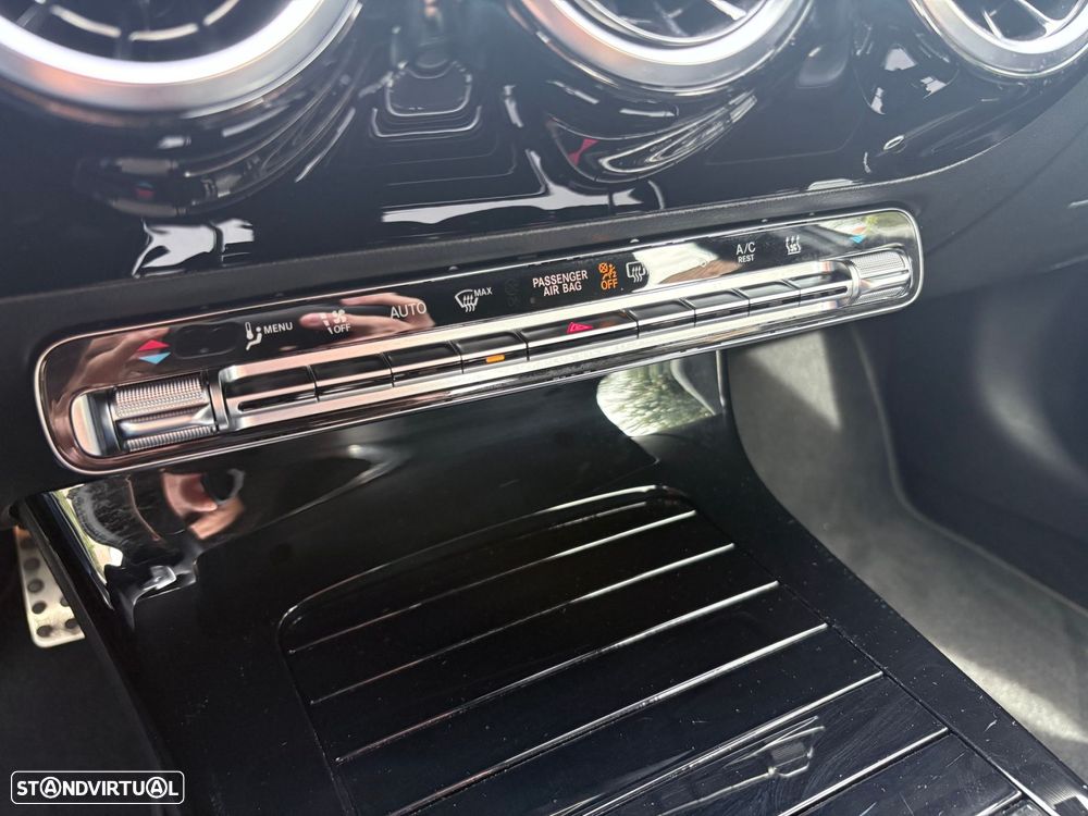 Mercedes-Benz A 250 Limousine e AMG Line - 47