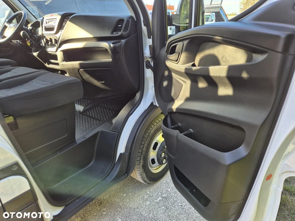 Iveco 35C14 35C15 - 7