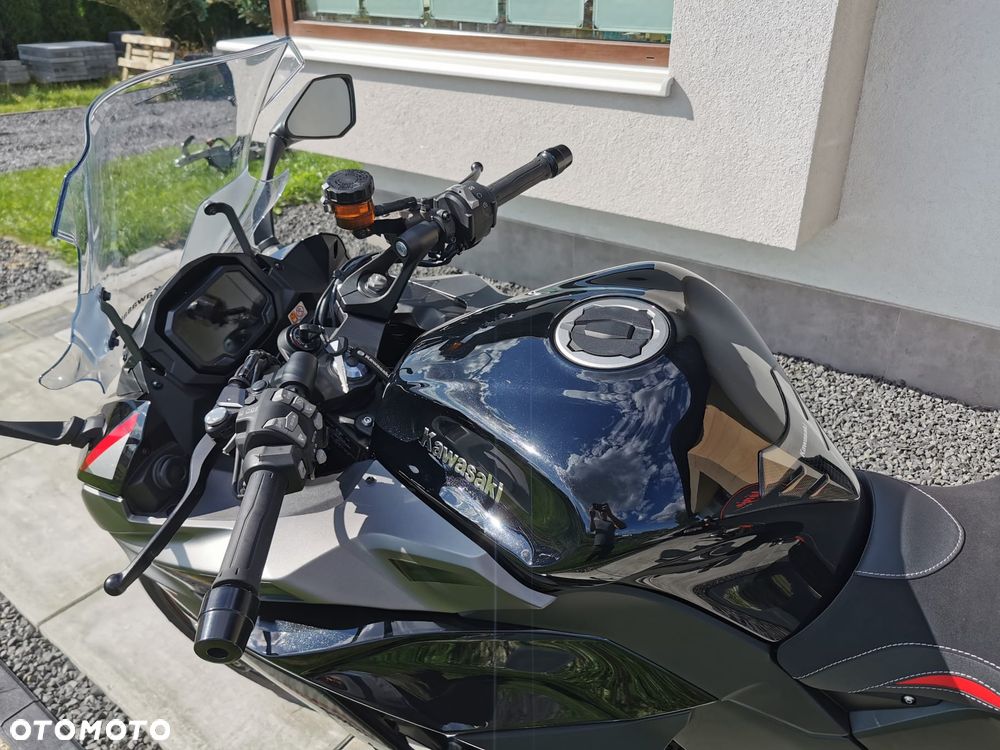 Kawasaki Ninja 1000 SX - 8