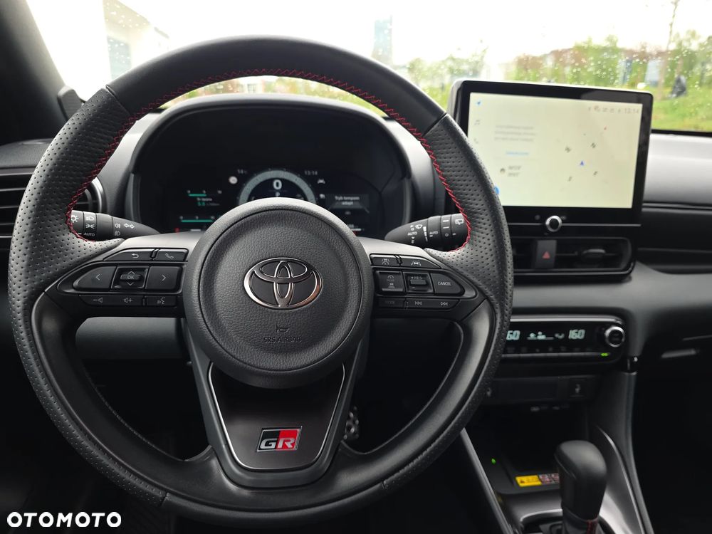 Toyota Yaris Hybrid 1.5 GR Sport - 15