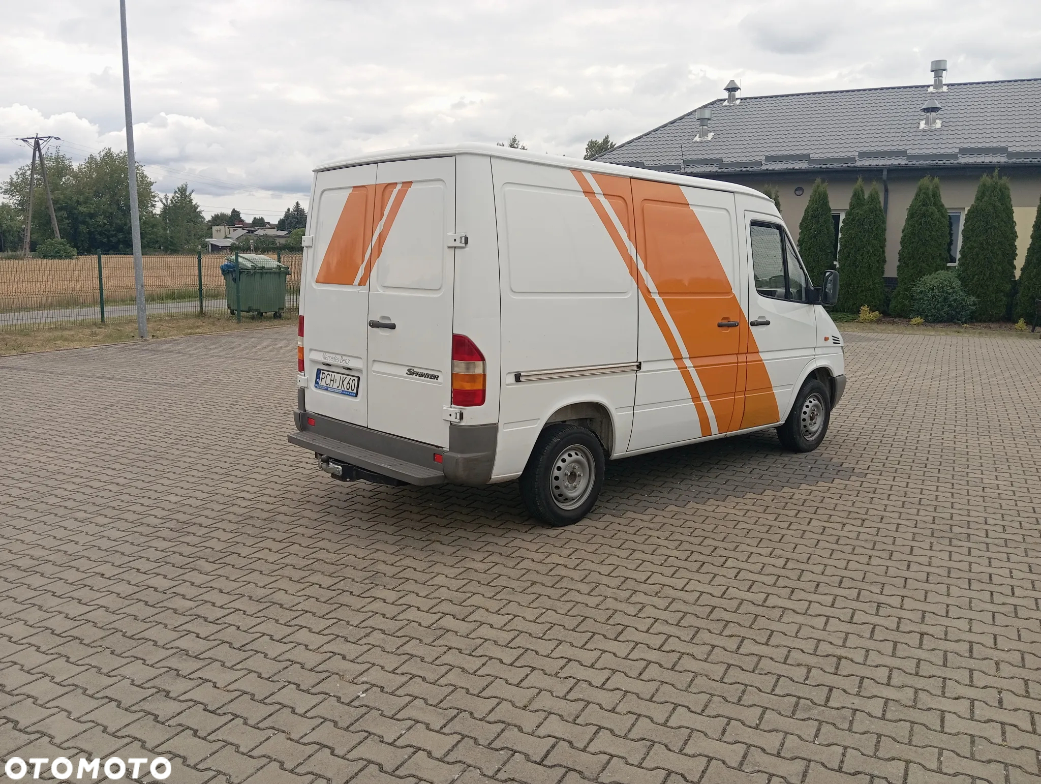 Mercedes-Benz Sprinter - 4