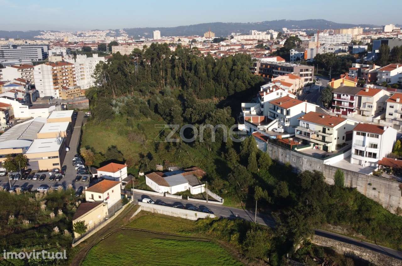 Terreno de 9965 m2 com ruína em Rio Tinto, Porto - Grande imagem: 3/21