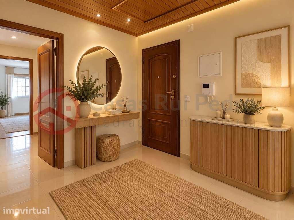 Apartamento T2 com elevador e parqueamento em Vale de Gatos, Cruz d...