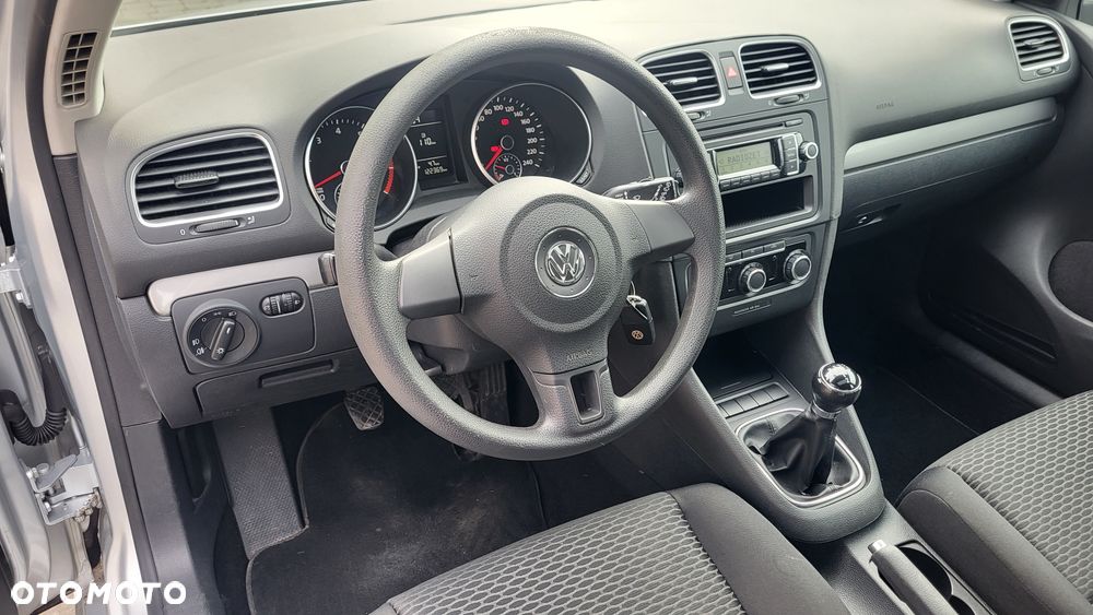 Volkswagen Golf 1.6 Team - 11