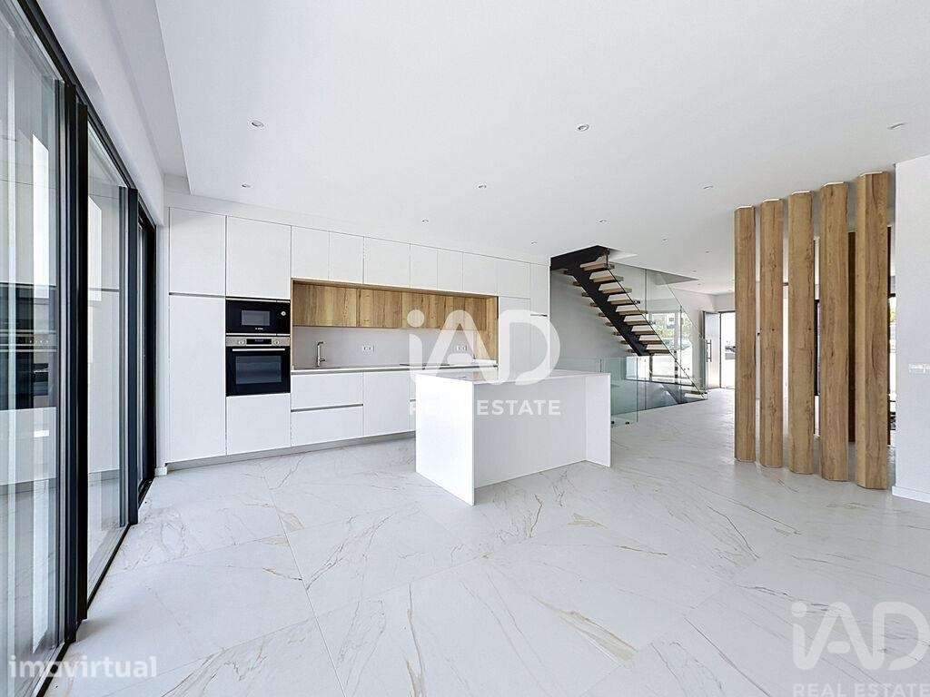 Casa / Villa T3 em Portimão de 189,00 m2 - Grande imagem: 4/30