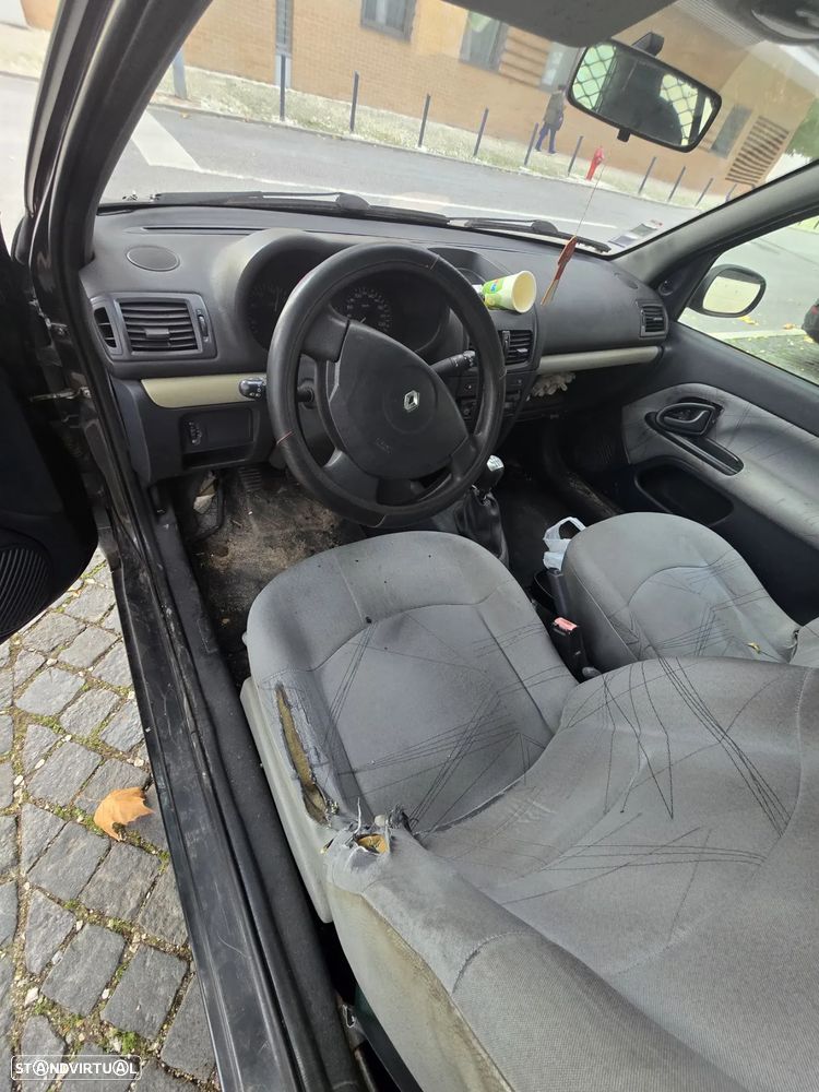 Renault Clio 1.5 dCi S - 8