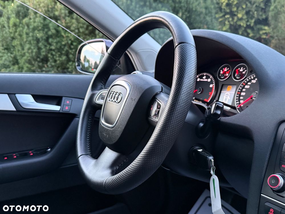 Audi A3 Sportback 1.4 TFSI Ambition - 24