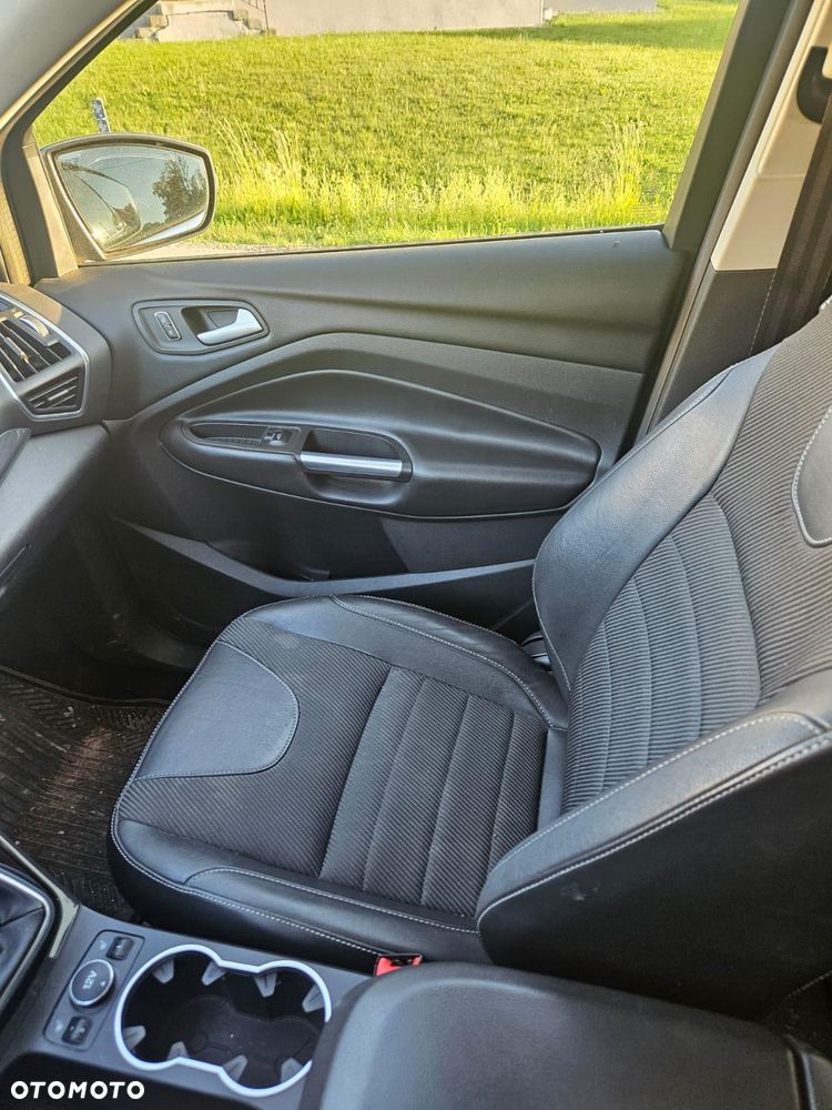 Ford Kuga 2.0 TDCi 4x4 Titanium - 11