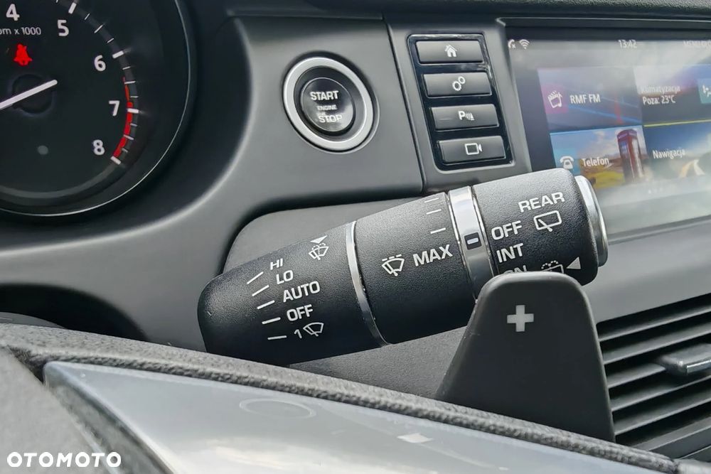 Land Rover Discovery Sport 2.0 Si4 SE - 30