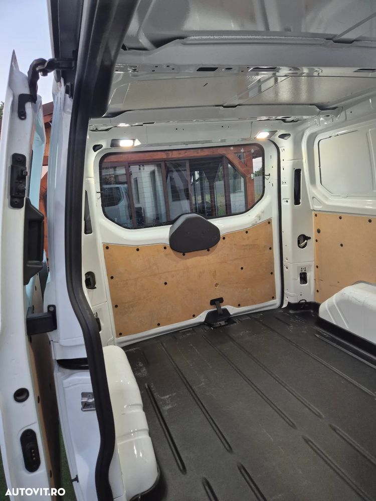 Ford Transit Custom - 16