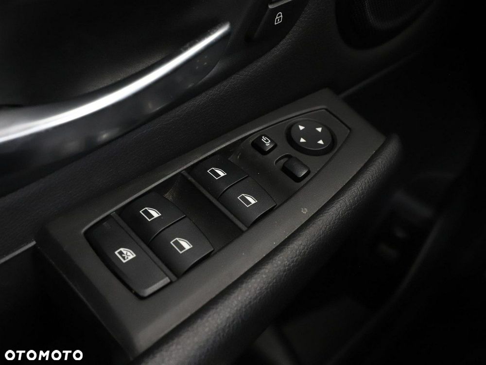BMW Seria 2 218d Advantage - 33