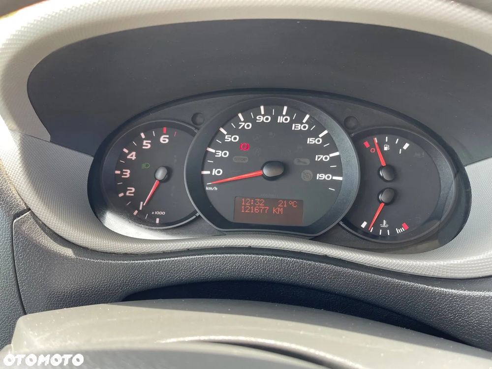 Renault Trafic - 29