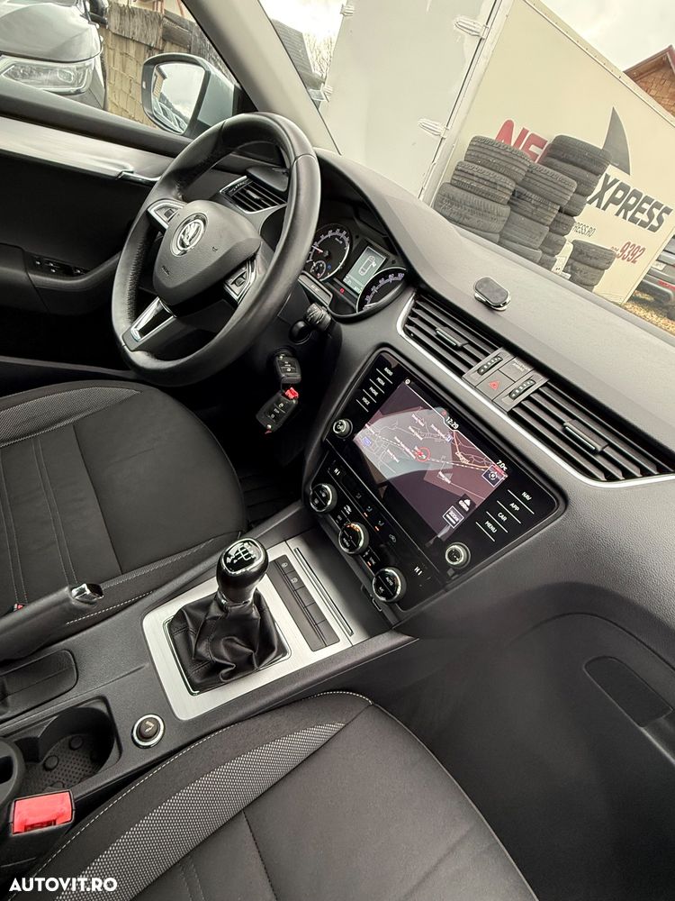 Skoda Octavia 1.6 TDI Ambition - 20