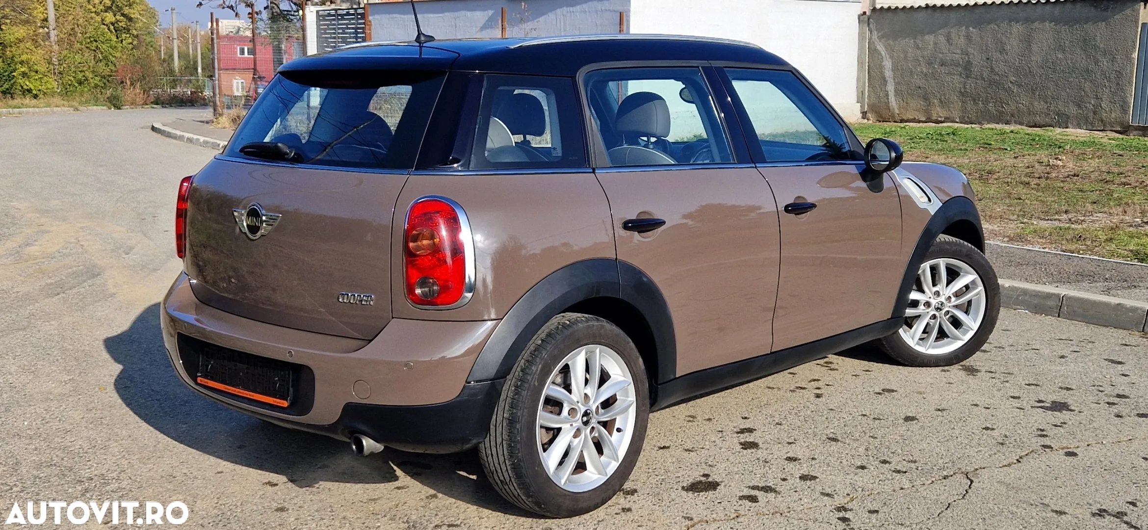 Mini Countryman - 2
