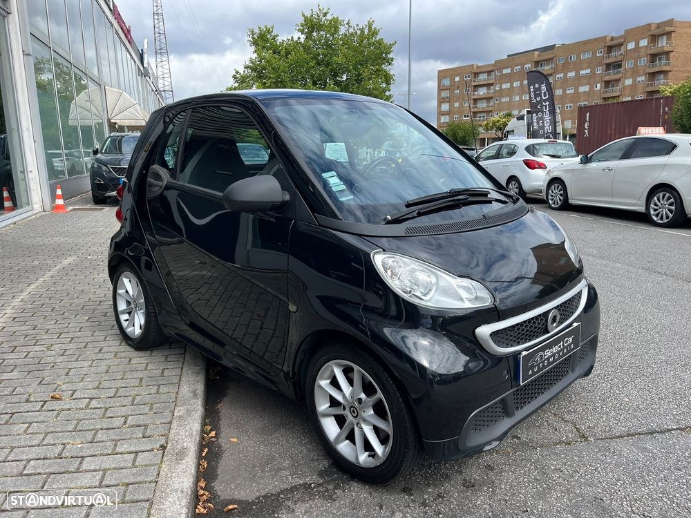 Smart ForTwo Coupé 1.0 mhd Passion 71 Softouch - 3