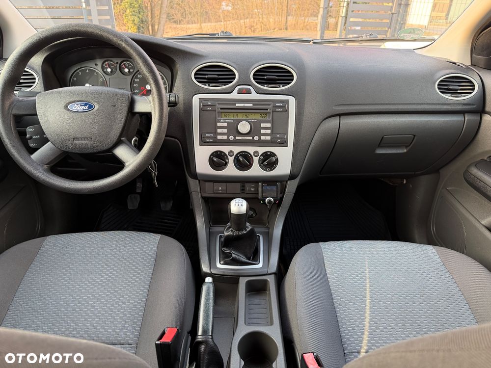 Ford Focus 1.4 Ambiente - 29