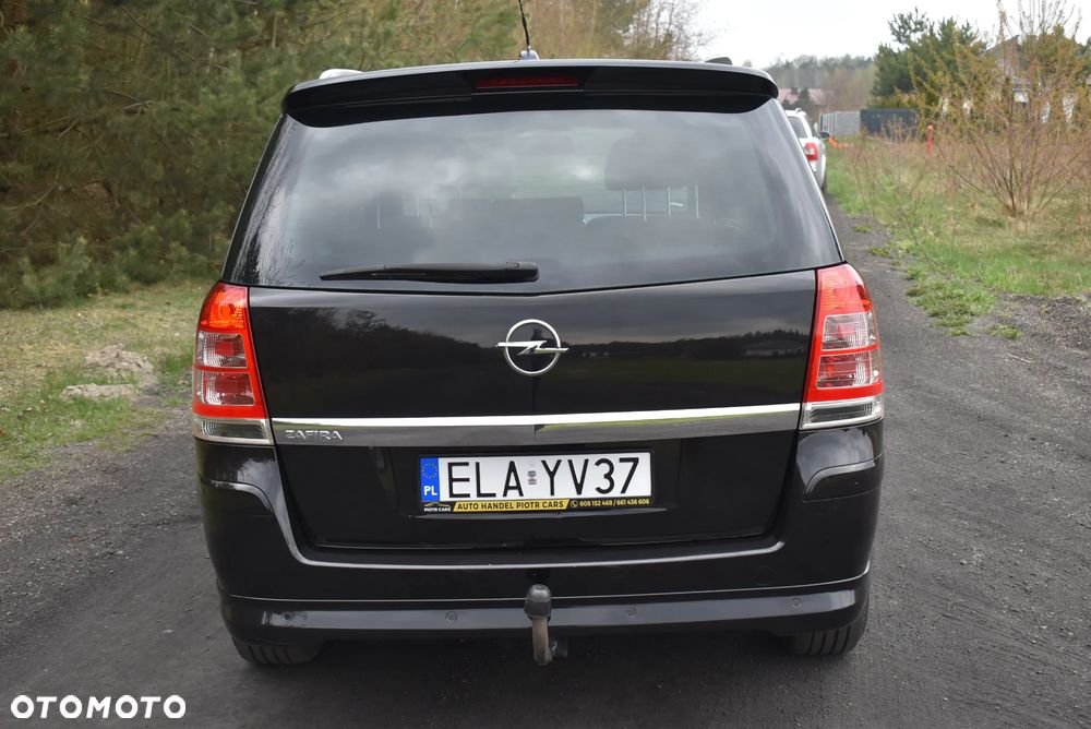 Opel Zafira 1.8 Sport - 12
