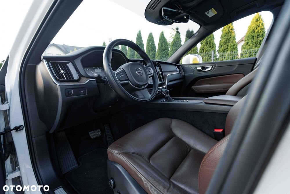 Volvo XC 60 T6 AWD Momentum - 13