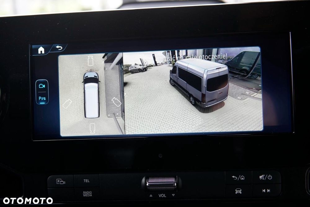 Mercedes-Benz Sprinter - 14