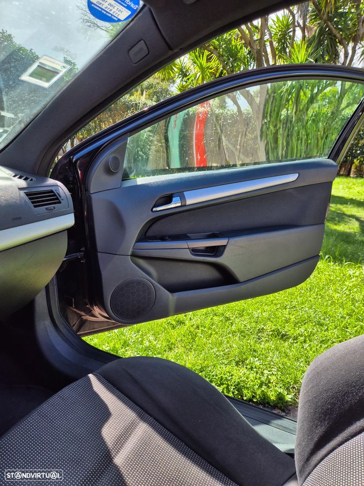 Opel Astra GTC 1.3 CDTI - 8