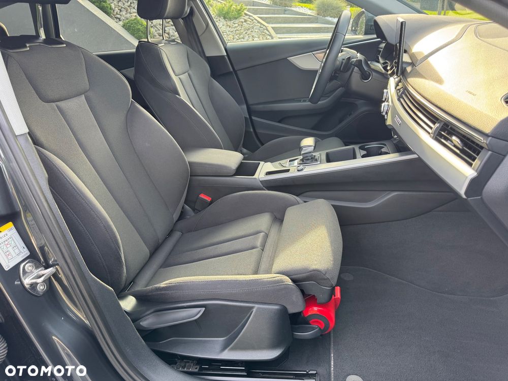 Audi A4 Avant 40 TFSI mHEV Quattro Advanced S tronic - 27