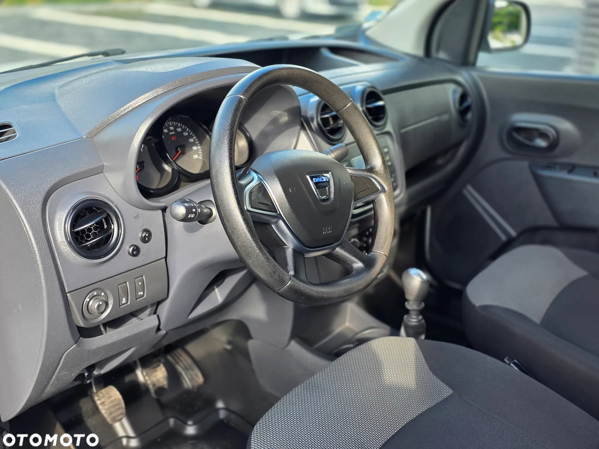 Dacia DOKKER Van 1.3 TCe Comfort Clim 100KM 5d Express I BEZWYPADKOWA z Polskiego Salonu I Wyjątkowo ładny i Zadbany Egzemplarz z Pełną Histroią Serwisową I Zabudowana Przestrzeń ładunkowa I Faktura Vat 23% I Pierwszy i Jedyny Właściciel I - 17