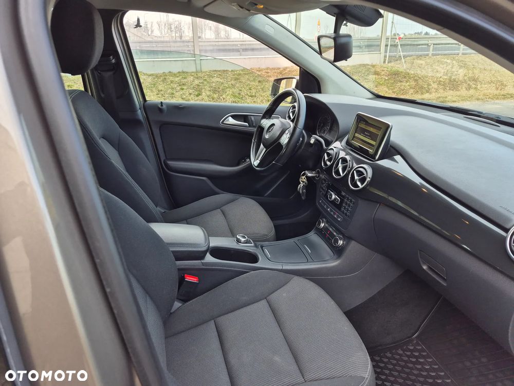Mercedes-Benz Klasa B 180 (BlueEFFICIENCY) 7G-DCT - 9