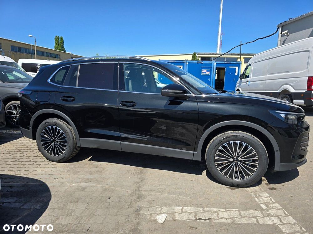 Volkswagen Tiguan - 8