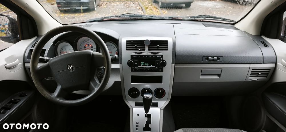 Dodge Caliber 2.0 SXT - 25
