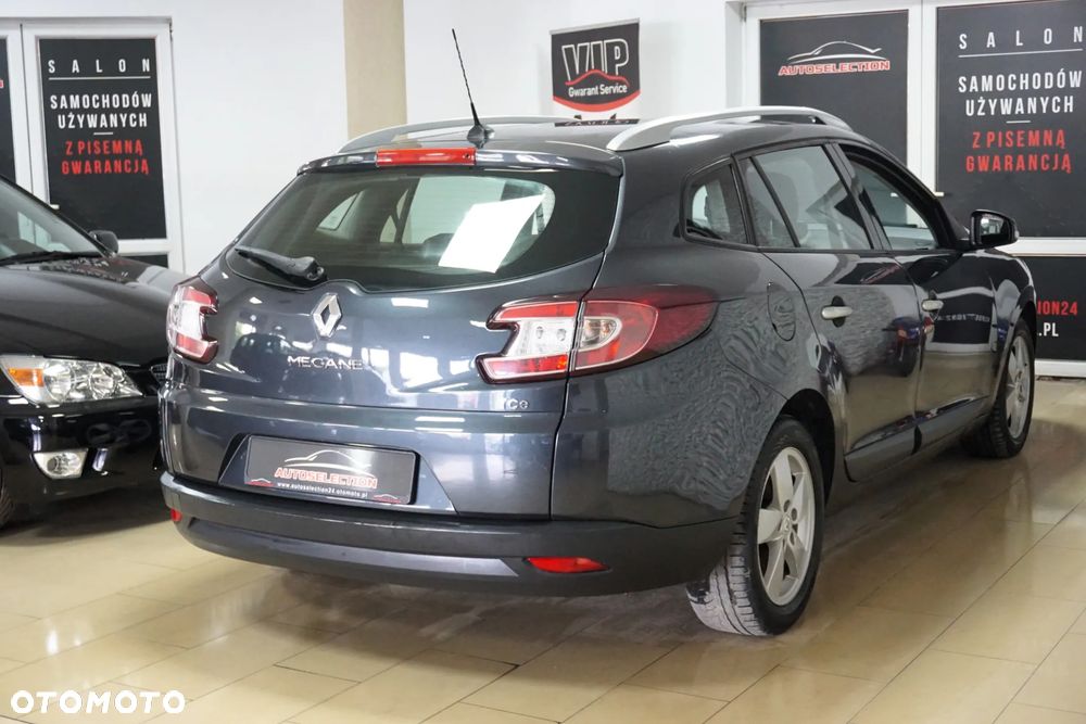 Renault Megane TCe 130 Night and Day - 4