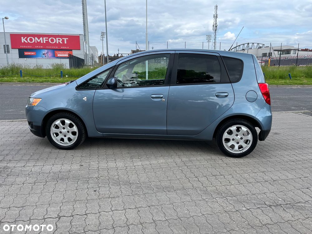 Mitsubishi Colt - 4