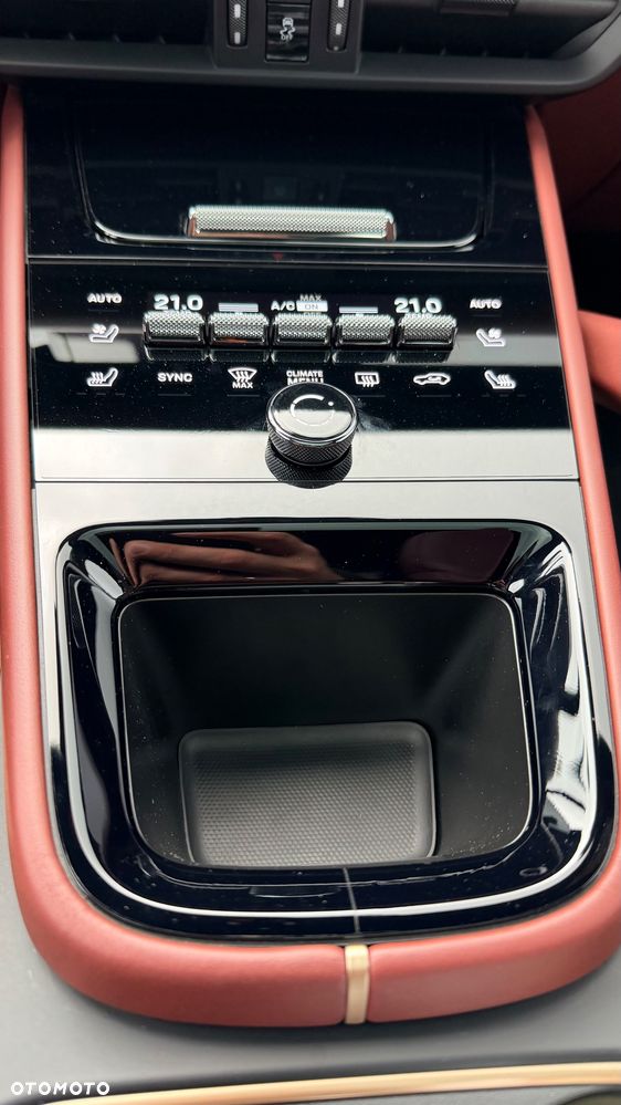 Porsche Cayenne - 9