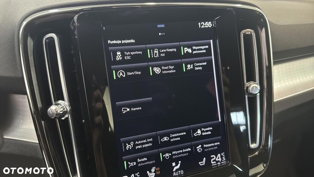 Volvo XC 40 T3 Momentum Pro - 26