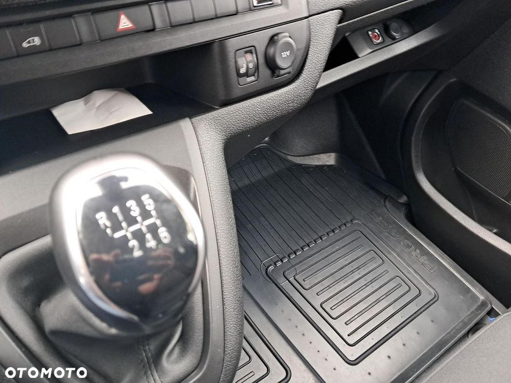 Toyota PROACE - 26
