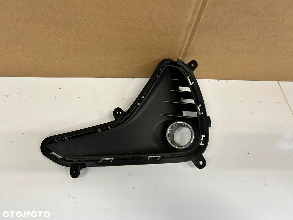 HYUNDAI I10 II 2 86585B9500 KRATKA CHROM HALOGEN PRZÓD LEWY - 1