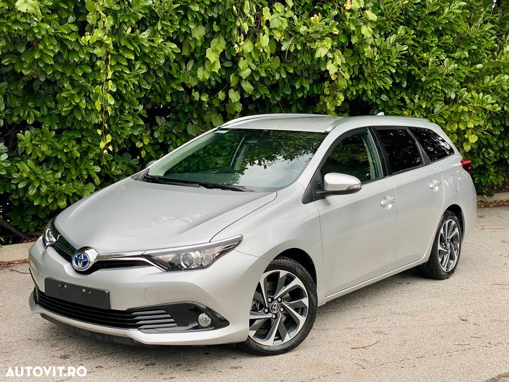 Toyota Auris - 1