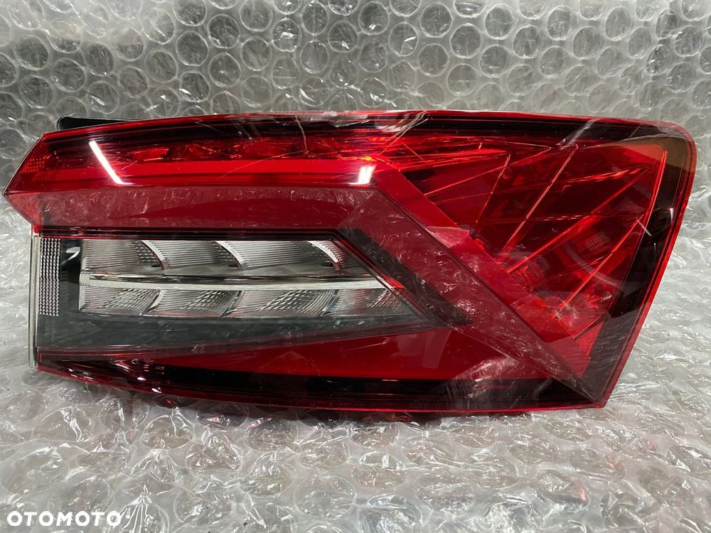 LAMPA TYŁ PRAWA LED SKODA KODIAQ 565945208A - 1