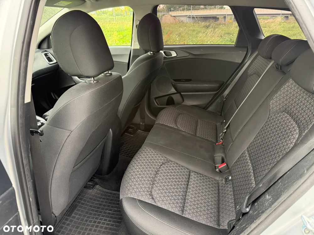 Kia Ceed - 20