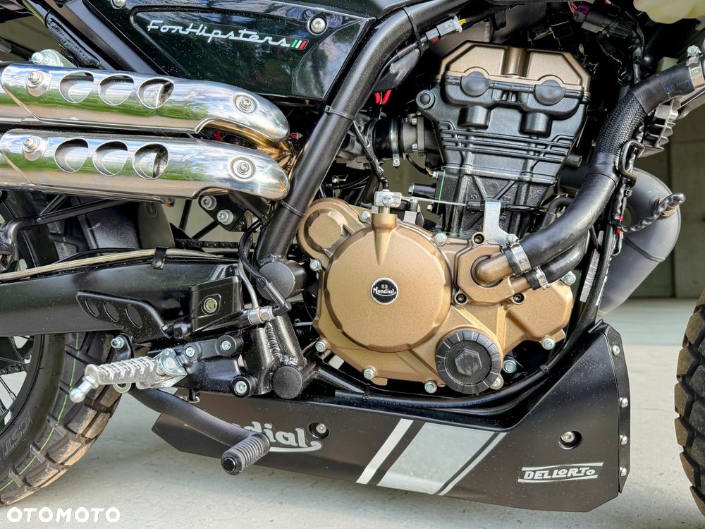 Mondial HPS 125 - 22