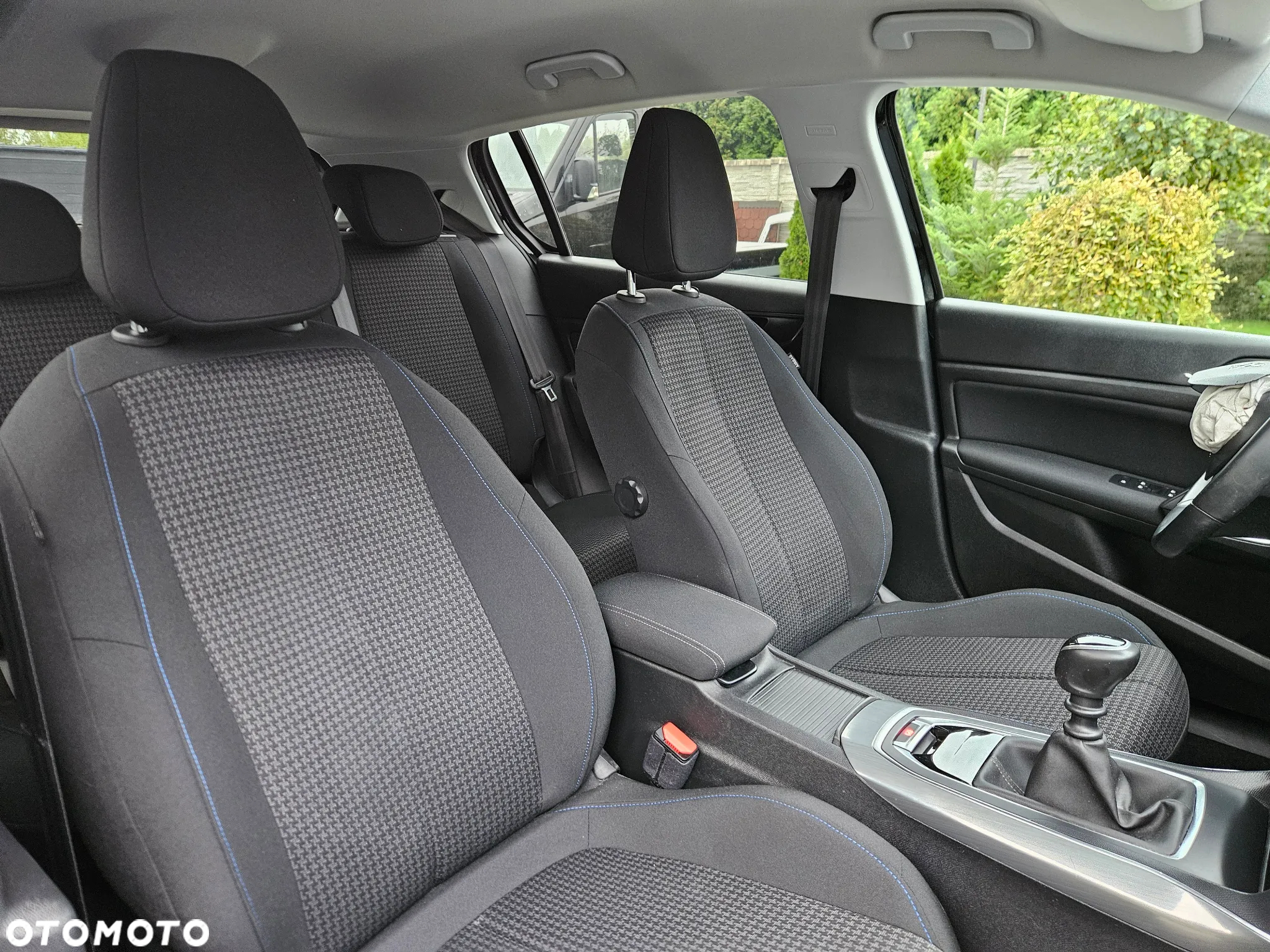 Peugeot 308 1.2 PureTech Allure S&S - 23